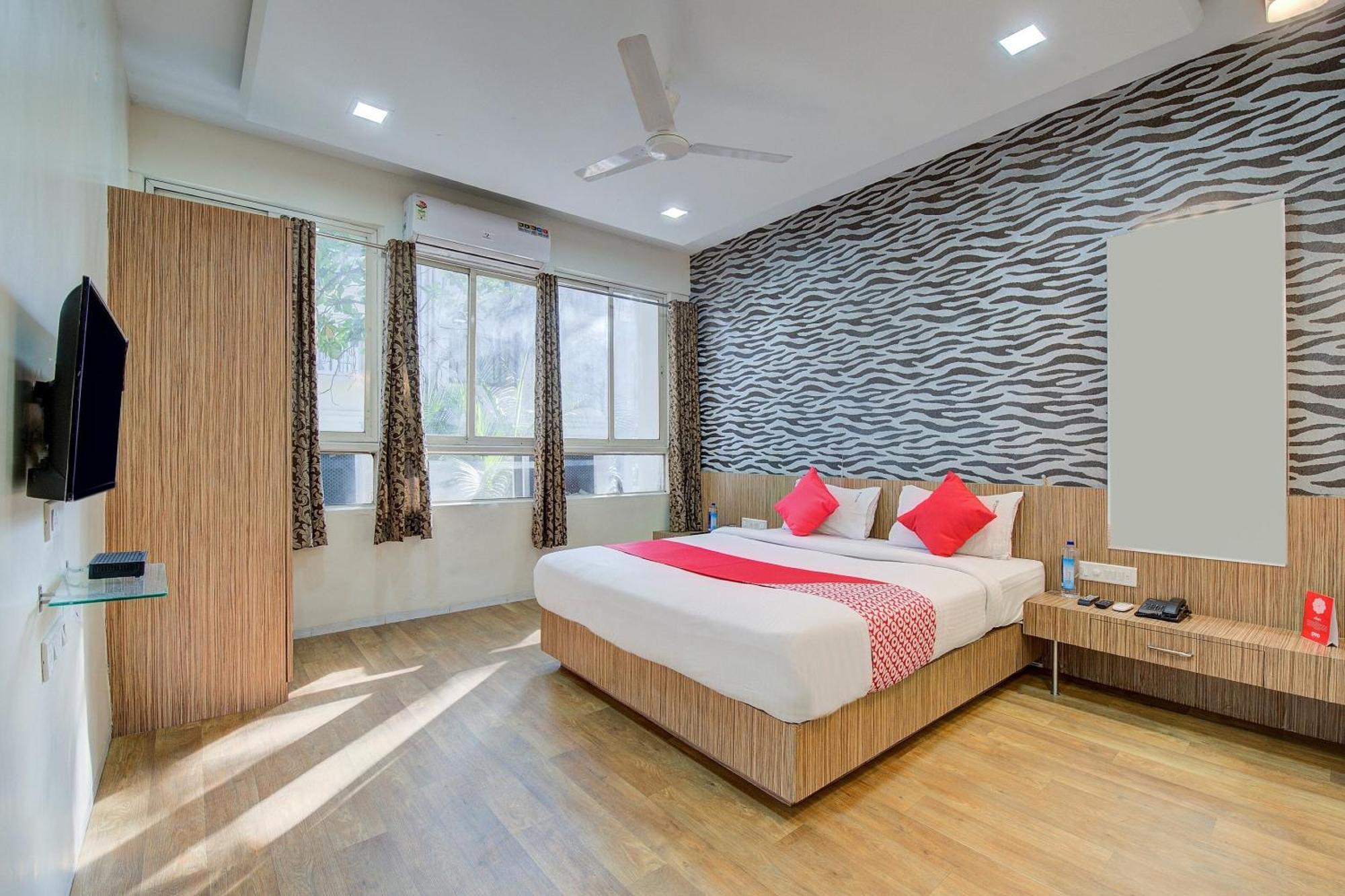 Collection O Sunshine Near Inox 4* Pune